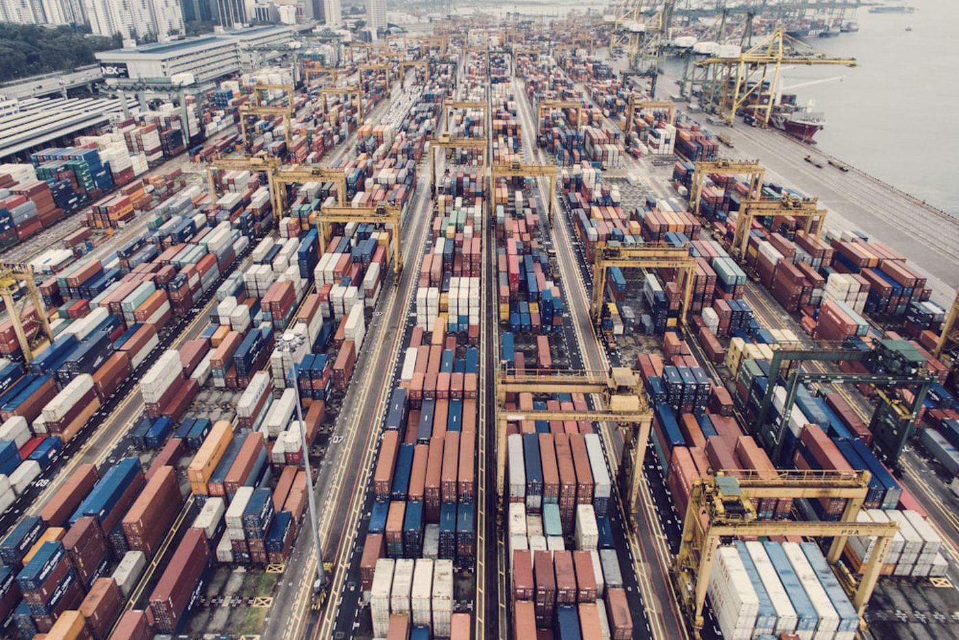 Modular ISO-container data infrastructure